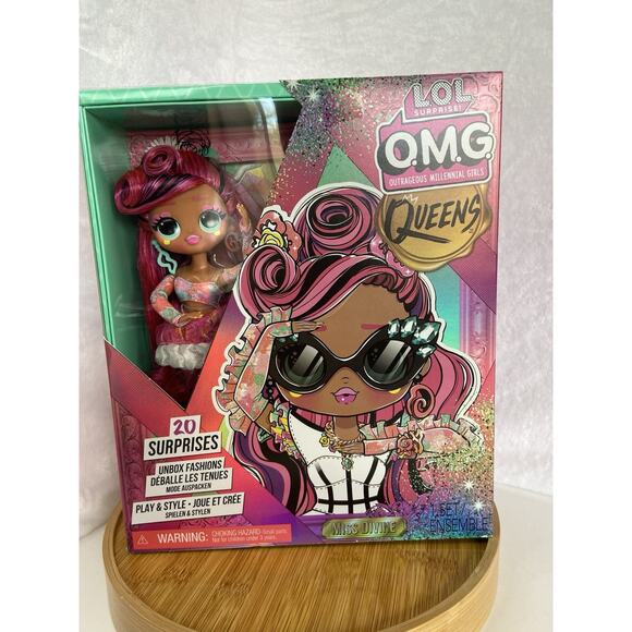 LOL Surprise OMG Queens Fashion Doll Miss Divine New - Picture 1 of 6